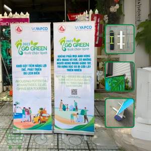 Standee cuốn nhựa cao cấp, giá cuốn nhựa tốt